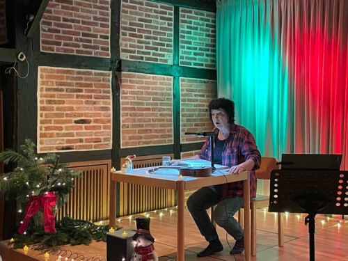 Vorweihnachtliche Lesung mit Angela Lenz
